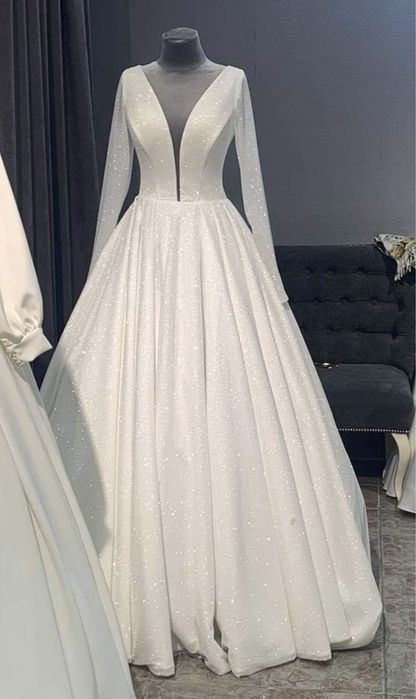 Весільна сукня біла