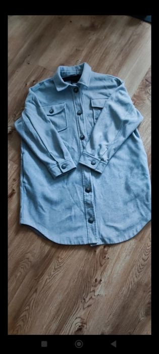 Jasnoszara kurtka koszulowa