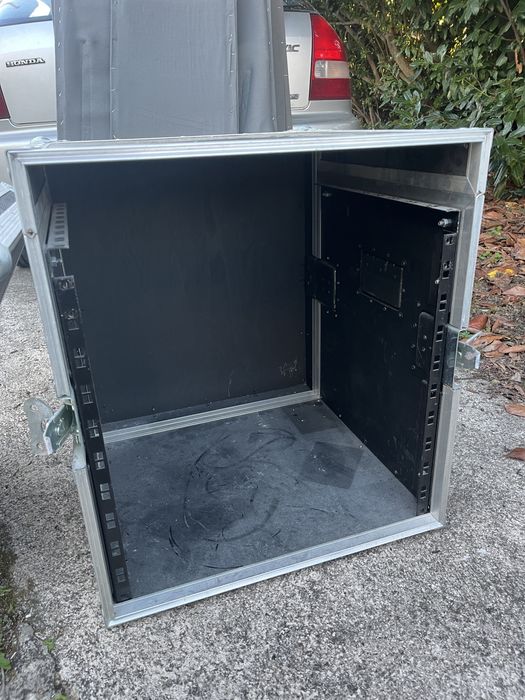 Flight case 10 unidades rack