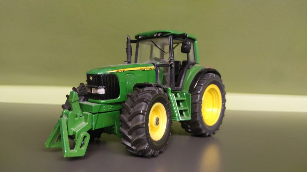 Siku John Deere 6920S traktor 1 32