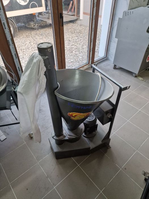 Мукопросеиватель Fomko turbo с магнитной сеткой с Германии