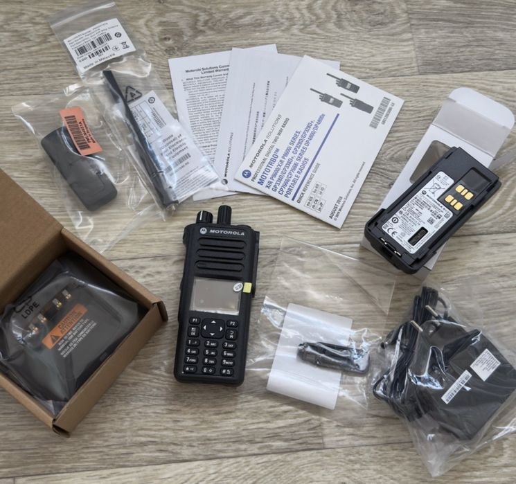 Портативна Рація Motorola DP 4800 VHF (з AES 256) Малайзія