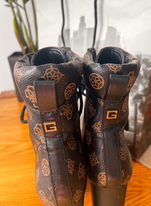 Oryginalne buty botki guess 38 sznurowane obcas słupek brązowe czarne