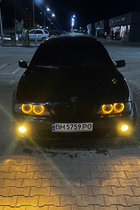 Продам Бмв е39 535i