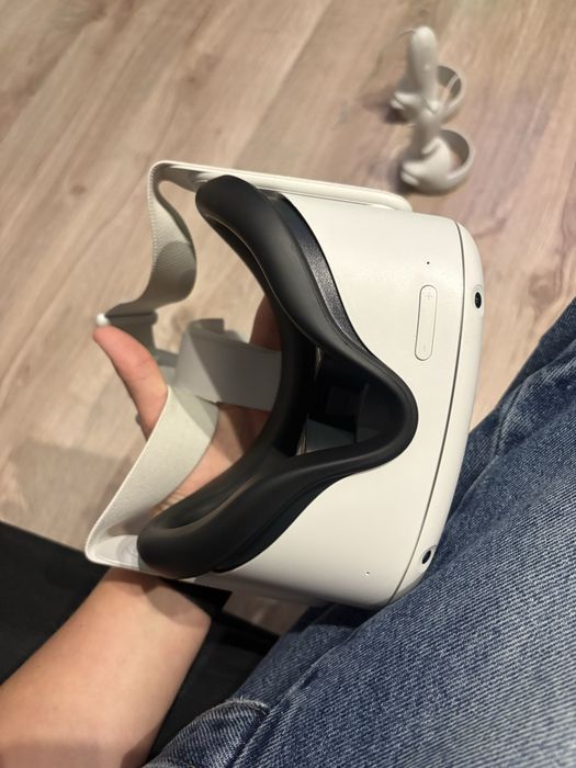 Meta Quest 2 128 GB – gogle VR, kontrolery, zestaw