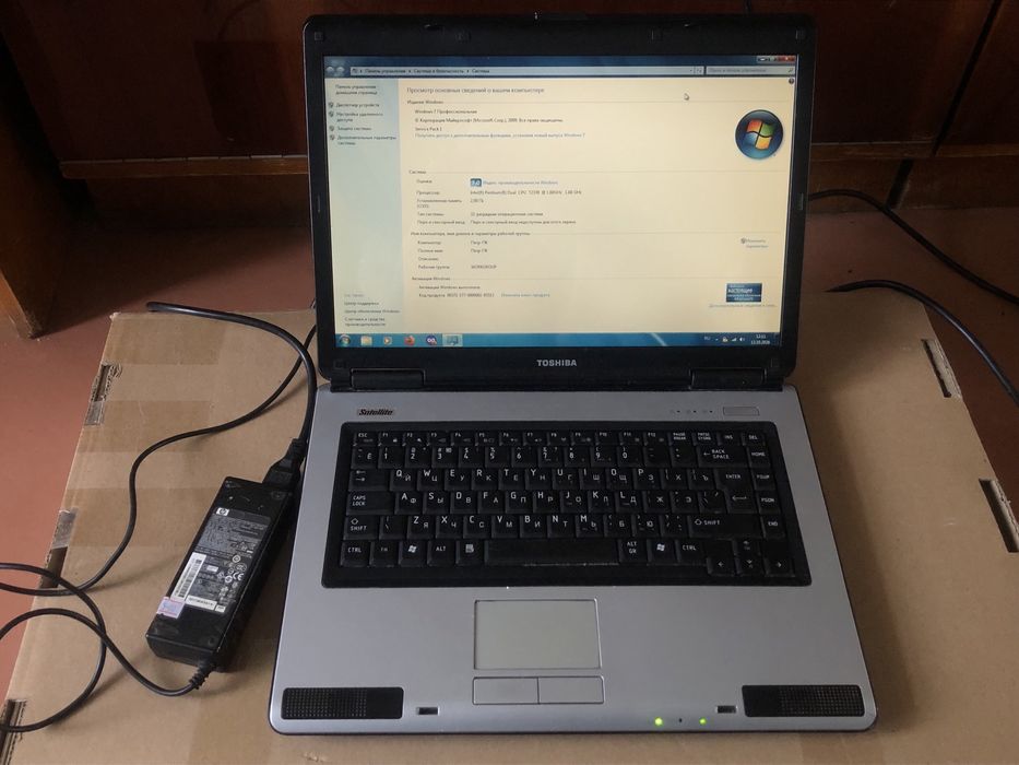 Ноутбук  Toshiba Satellite L40-17U