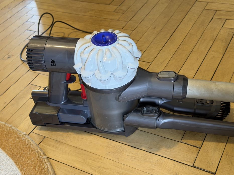 Пилосос купити - dyson dc62 - вигідна ціна на OLX.ua