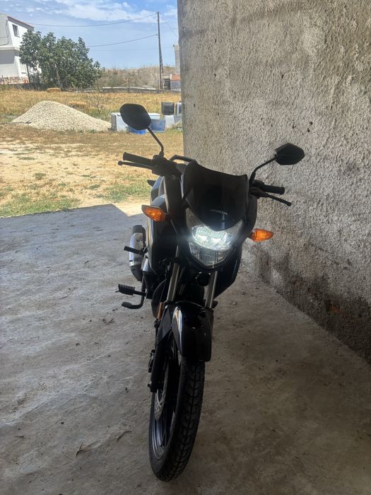 Honda-   Cb125f