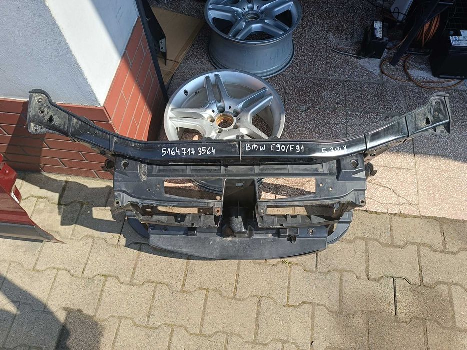 Pas przedni  BMW E90/E91