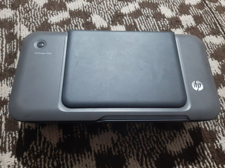 Принтер HP Deskjet 1000