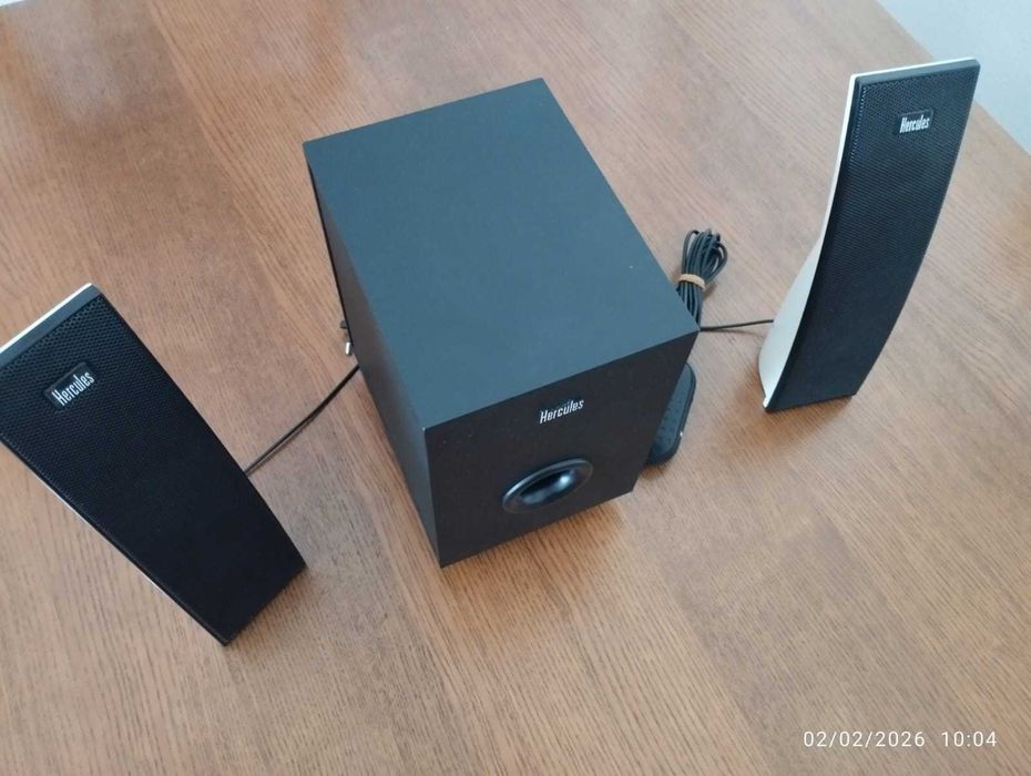Colunas de som para computador com subwoofer. Óptimo estado.