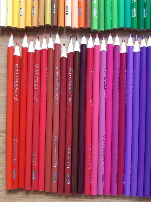 Kredki Kalour 106 sztuk