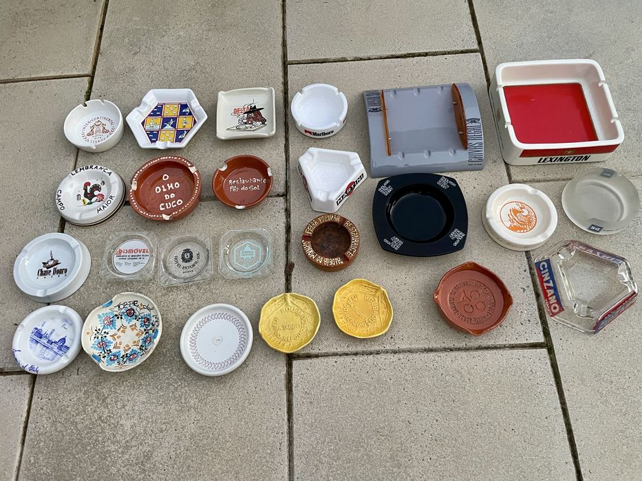 Cinzeiros com publicidade