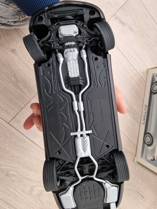 Model Mercedes CL-Klasse w216 Autoart 1:18 rzadki kolor.