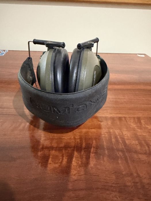 Supressores de ruido eletronicos para tiro