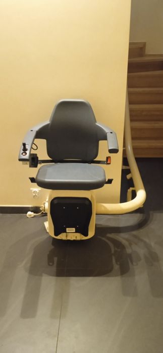 Krzesełko transportowe, na schody, dla osoby niepełnosprawnej