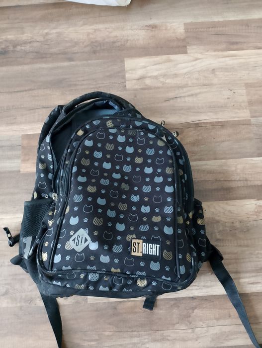 Plecak szkolny czarny w kotki