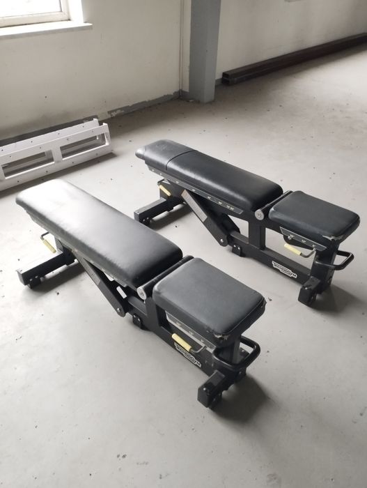 Ławka regulowana do ćwiczeń Technogym pure Strength adjustable bench ...