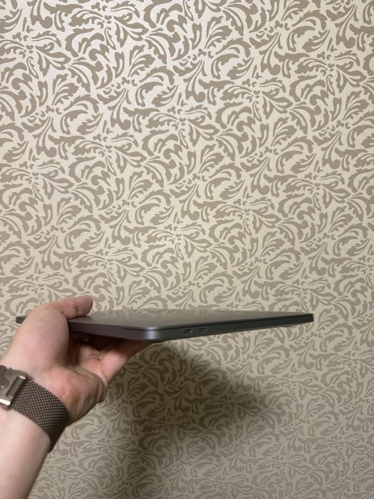 Продам Macbook Pro 13’ M1 16GB/512GB