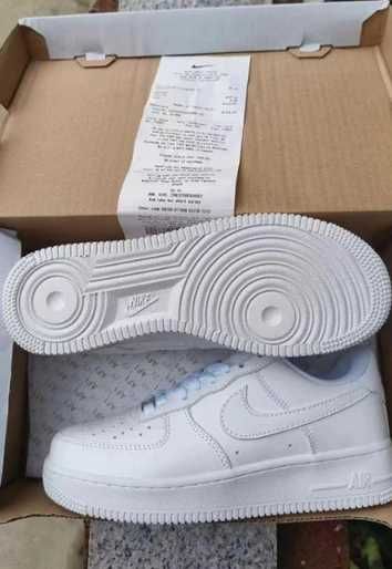 Tênis Nike Air Force 1, tamanho 39