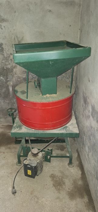 Moinho de milho eletrico