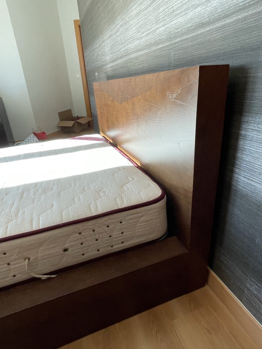 Cama de corpo e meio