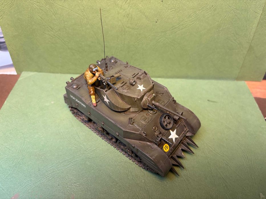 M5 Stuart  - Model kolekcjonerski w skali 1/35