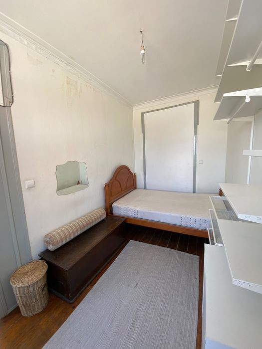 Quarto em apartamento compartilhado