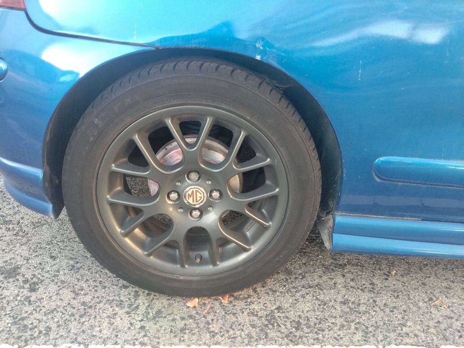 Vendo carro MG Zr 105
