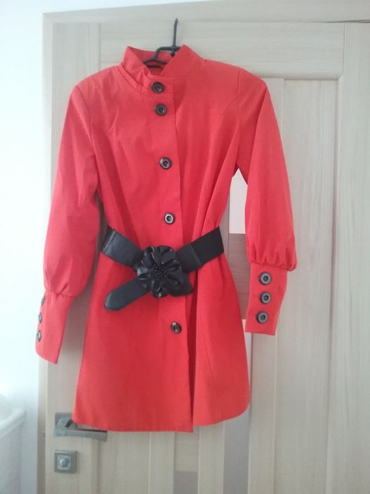 Плащик для дівчинки підлітка