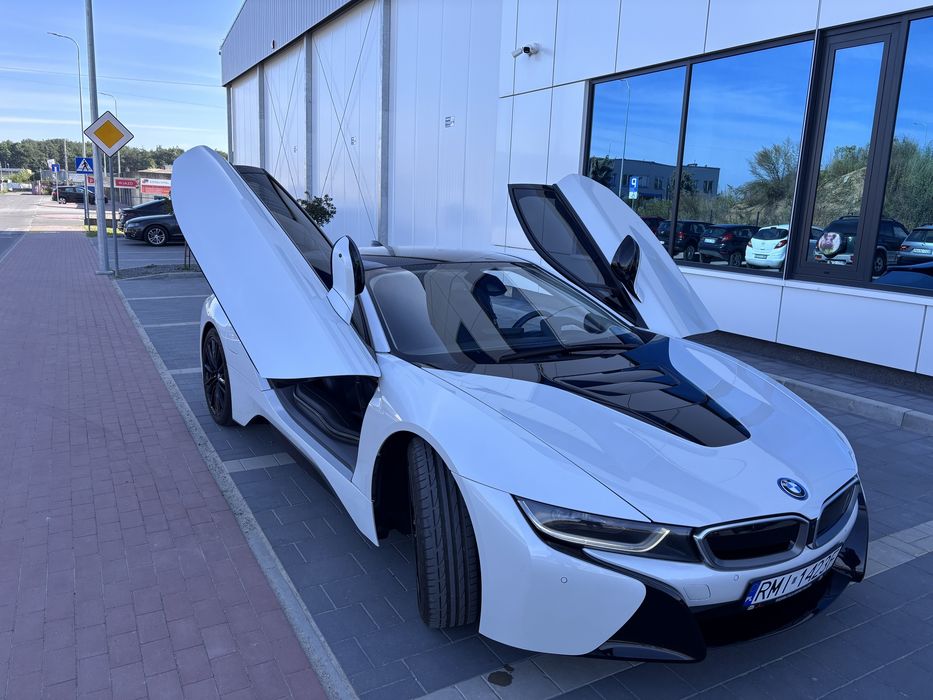 BMW i8
