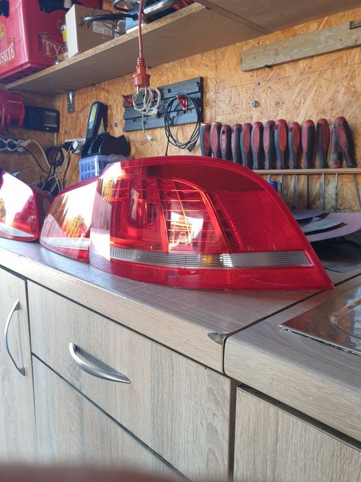 Passat b7 kombi  Eu  lampy tył led komplet