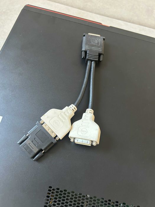 Komputer stacjonarny Fujitsu E720 I5 16GB RAM 256 SSD Quadro Win 10