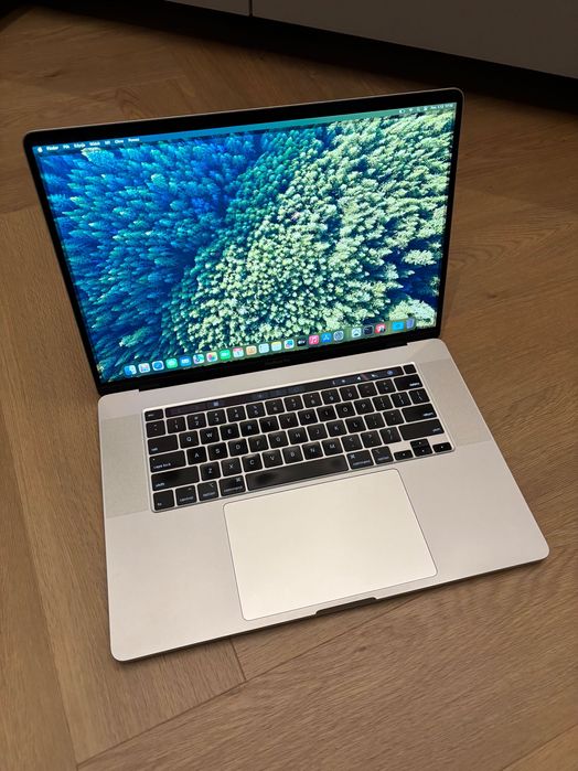 Idealny MacBook Pro 16” 64/1000 GB TOUCH BAR SILVER w idealnym stanie!