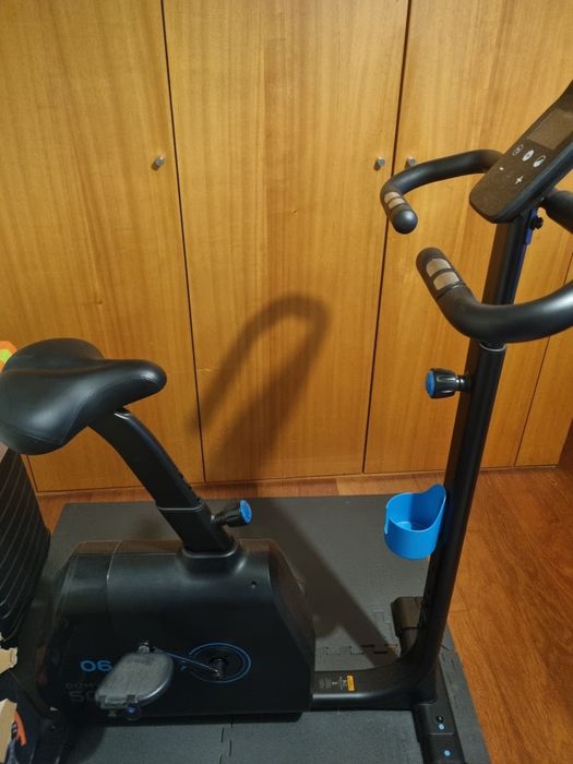 Stationary Bicycle513293173738055681