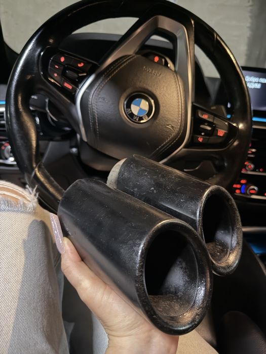 Насадки  на вихлоп труби BMW g30