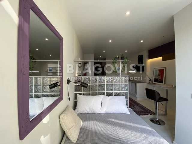 Продам ЖК Медовий 32 м с ремонтом   Кадетский Гай 10 .