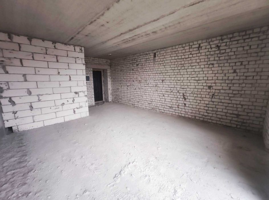 Продажа 1ком. Без ремонта. Ж/к Чайка ул.Лобановского д.30