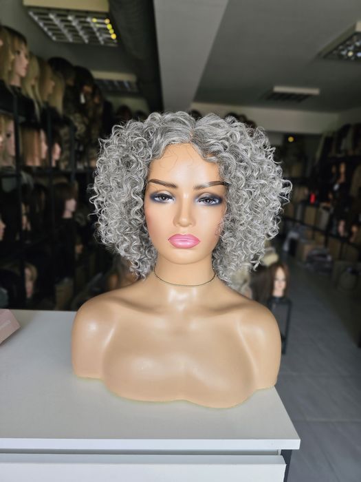 Siwa peruka z włosów naturalnych loczki afroloki mix siwych włosów, naturalny efekt