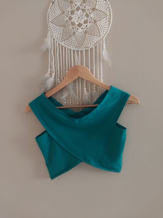Nowy crop top XS 34 Gina Tricot zielony asymetryczny