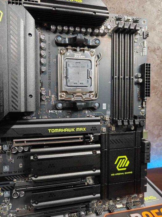 Материнська плата Msi MAG B850 Tomahawk MAX Wifi (AM5) 7000-9000 Серія AMD