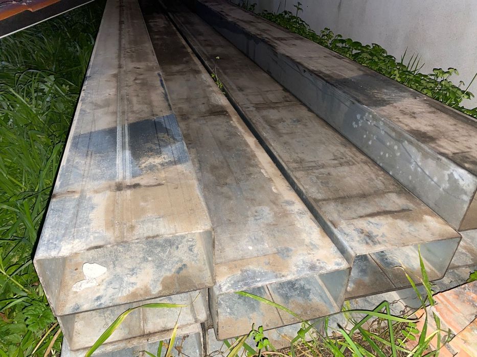Tubo Retangular Galvanizado 200x100x0.3 ( 10 tubos de 5 metros cada )