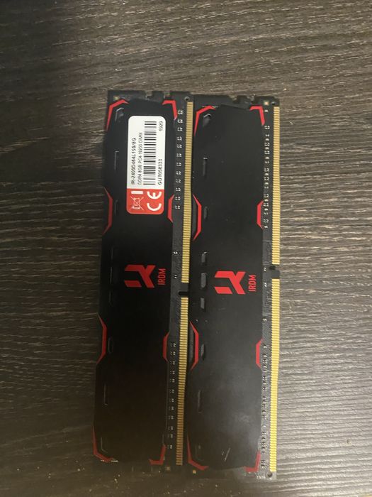 Pamięć RAM Goodram IRDM X DDR4 16GB (2x8gb) 2400MHz