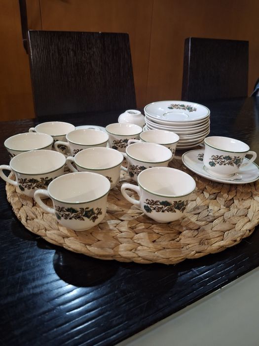 Elegantíssimo Conjunto Sacavém 24 Peças - Padrão Floral Verde