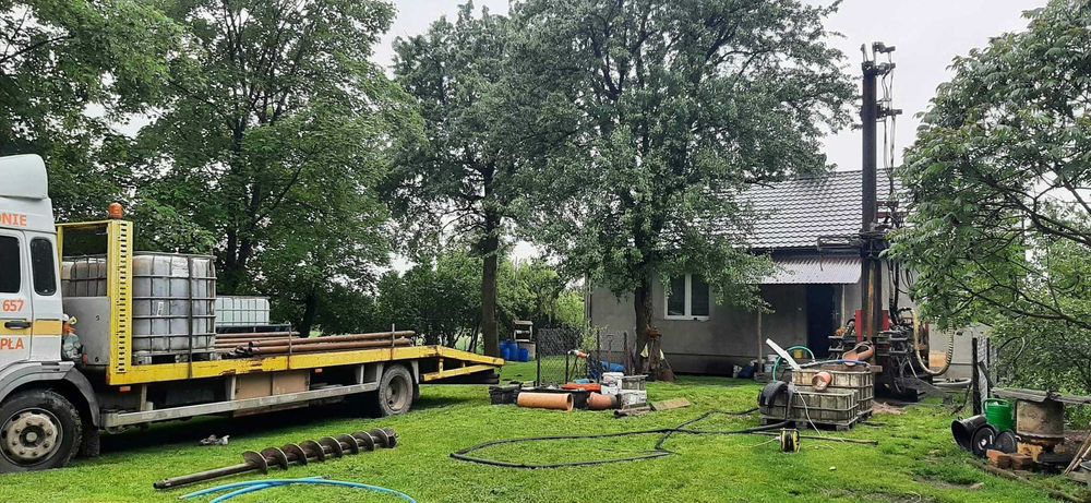 Wiertnica 4t na gasiennicach zestaw na 100m laweta12t