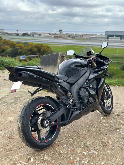 Yamaha YZF-R1 2004 - Impecável