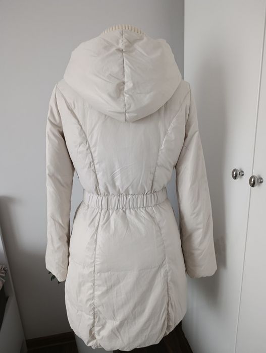Ładna kurtka zimowa puchowa damska marki