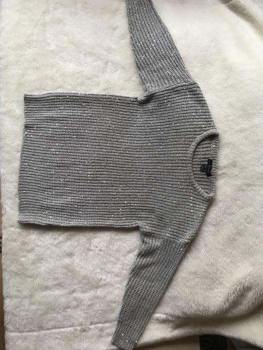 Sweter sweterek s-m atmosphere srebrny z wszytymi cekinami modny tanio