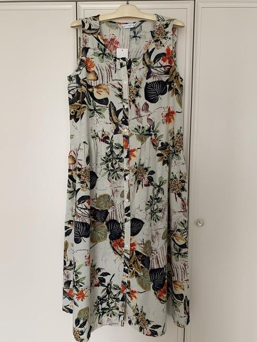 Платье-сарафан на пуговицах