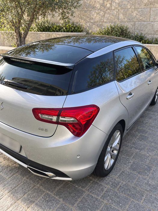 Citroën DS5 1.6 BlueHDi 120 cv Diesel | 2015 | Manual 6 velocidades | 158.000 km | Design e Sofisticação